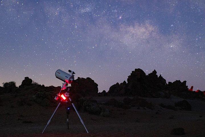 テイデ国立公園：天体写真で星空を眺める小グループ