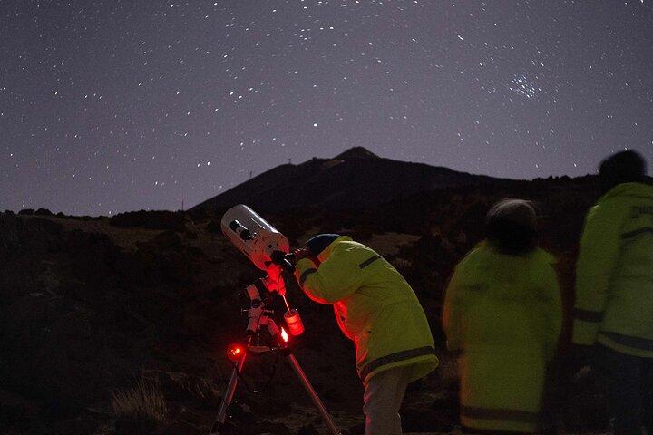 Parc national du Teide : observation des étoiles en petit groupe avec astrophotographie