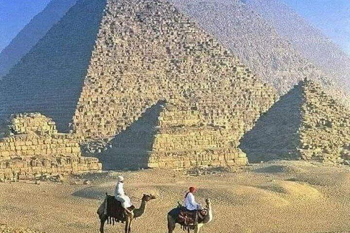 Giza-pyramiderne+Sphinx+Det Egyptiske Museum