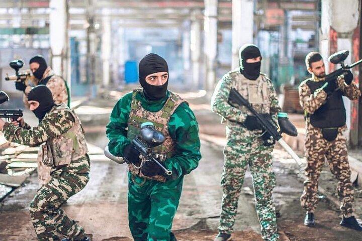 Entretenimento de paintball e caminhada ao longo de Baku (Rua Nizami)