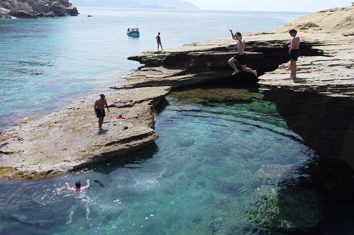 Viagem de lancha Sea Safari em Corfu. Excursão marítima pelas ilhas