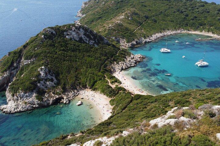 Viagem de lancha Sea Safari em Corfu. Excursão marítima pelas ilhas