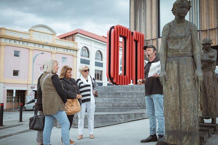 Art and History Trail Walking Tour in Tasmania