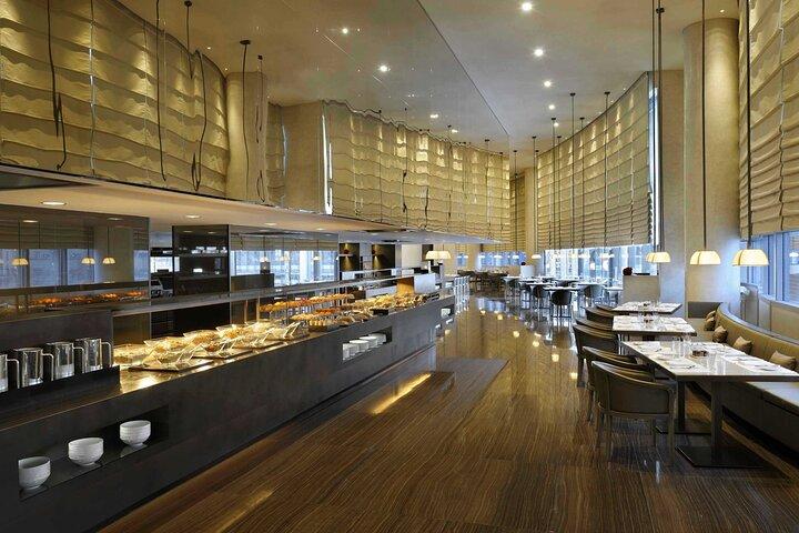 Experiencia gastronómica en Armani Hotel Burj Khalifa con traslados