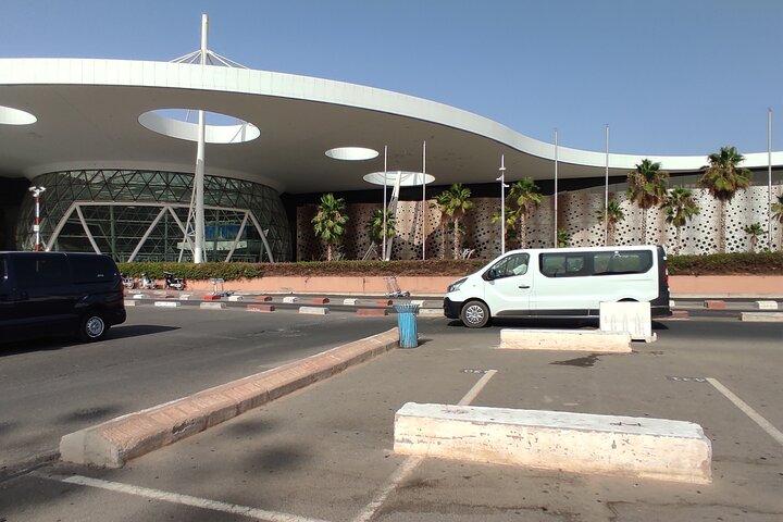 Traslado privado de ida al aeropuerto desde / hacia el hotel en Marrakech