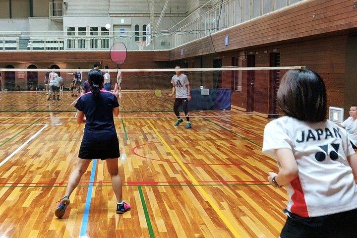 Badminton in Osaka & Kyoto mit Einheimischen!