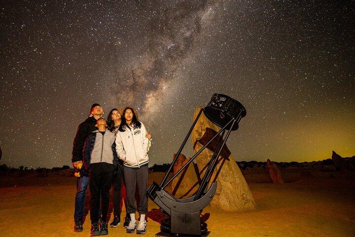 Pinnacles Desert Sunset Dinner och Stargazing Tour