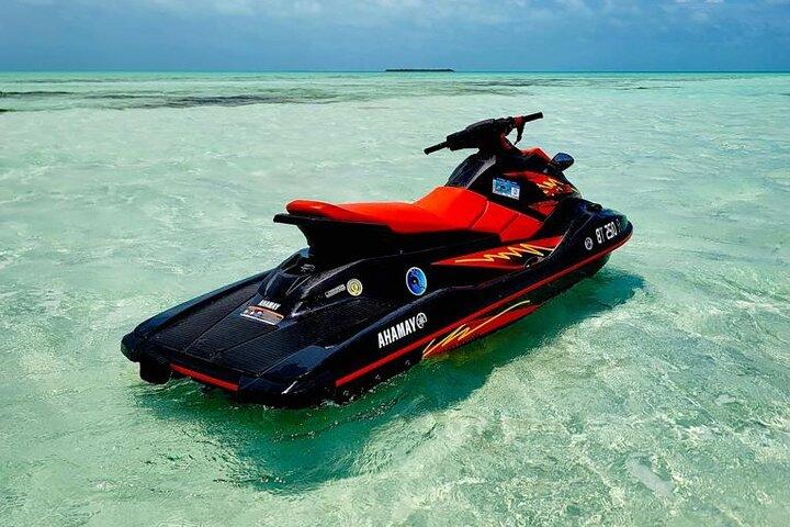 Aluguel de jet ski em Secret Beach, San Pedro, Belize.