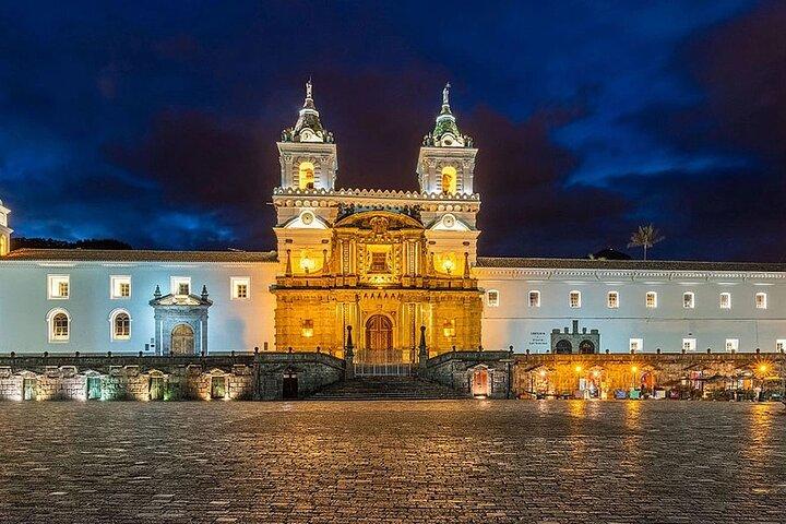 City tour PRIVADO: Quito Colonial, Mitad del Mundo y Teleférico