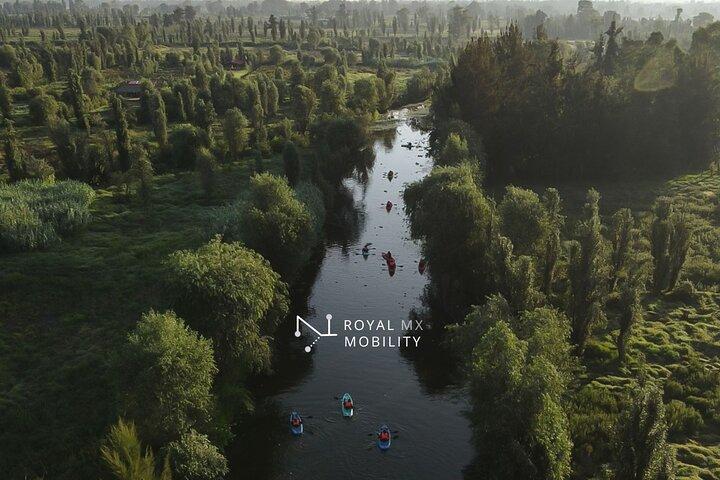 Zonsopgang in Xochimilco op KAYAK