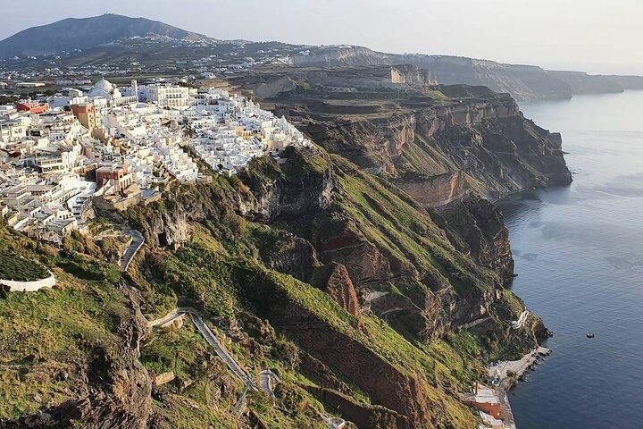 SUV Santorini destaca tour privado