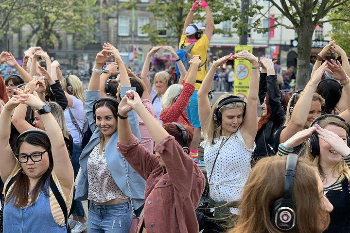 Une aventure disco silencieuse à Cardiff