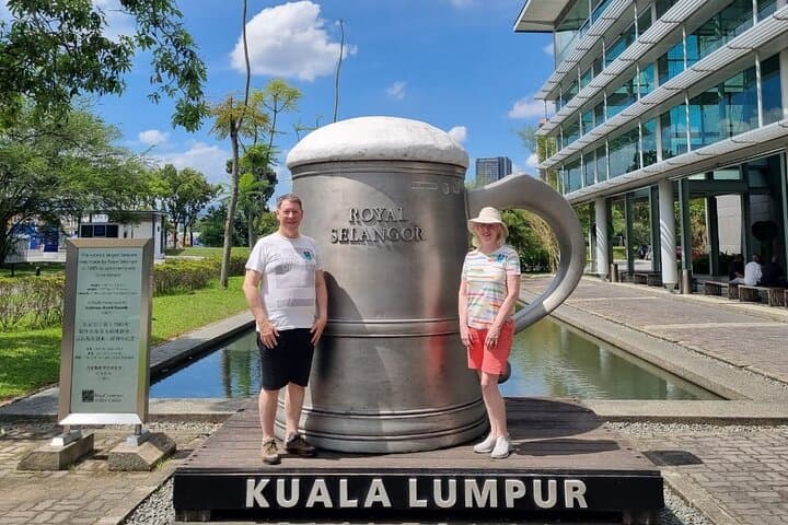 Batu Caves & Genting Highlands Highlights with Cultural Crafts