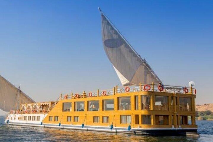 Crociera sul Nilo Dahabya di 3 notti e 4 giorni da Marsa Alam sul Mar Rosso