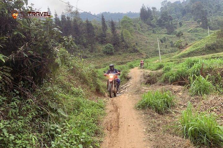 Tours en moto au Vietnam tout-terrain Géoparc Ha Giang Dong Van 3D2N