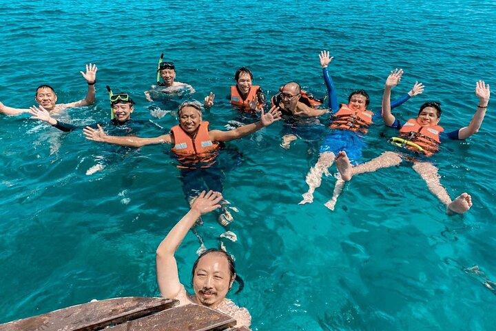 Excursão de barco particular a Koh Rok e Koh Ha
