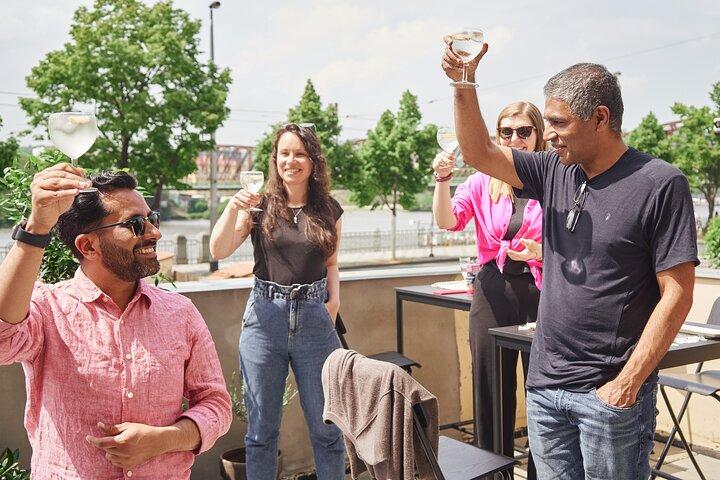 Gourmet-Brunch mit Chefkoch: Unbegrenzte Getränke und atemberaubende Aussicht auf den Fluss