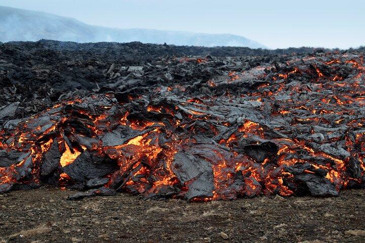 少人数プライベート火山ハイキング（ランチ付き）（1～7パック）