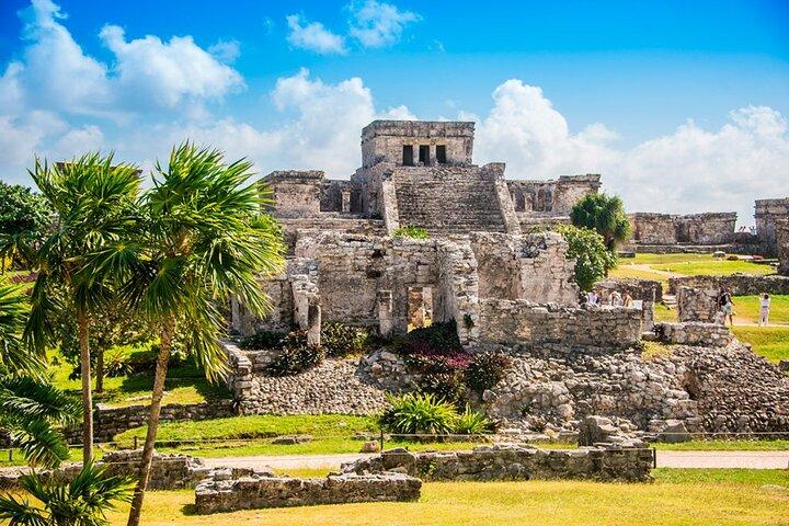 Tour Privado às Ruínas de Tulum e 4 Cenotes