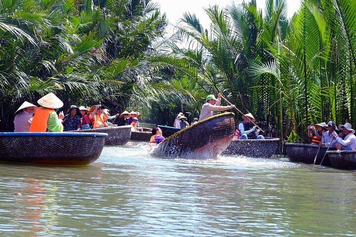 Hoi Uma cidade e floresta de coco com passeio de barco de cesta viagem diária