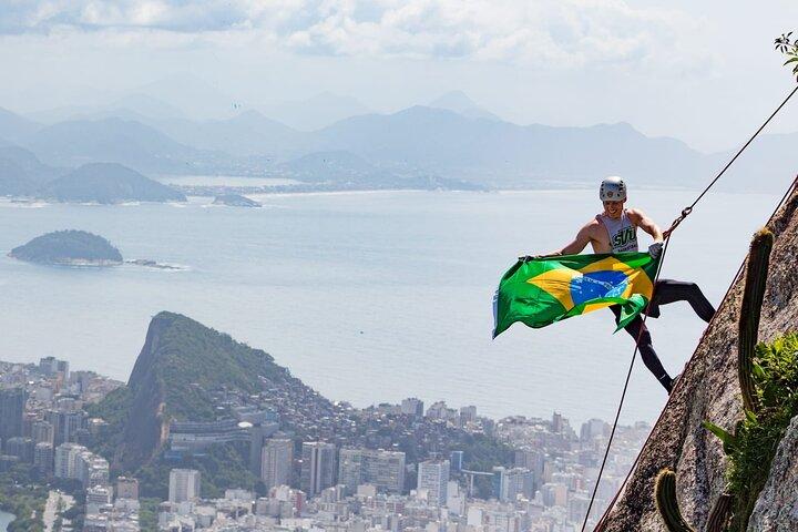 Trail e Rappel su Morro Dois Irmãos