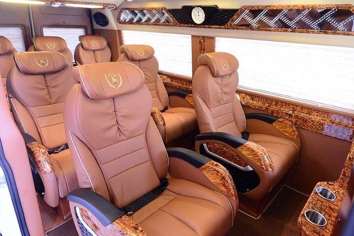 Sapa Trek Tours -2D1N Fique em 4*** - TRANSFERÊNCIA EM VAN LIMOUSINE