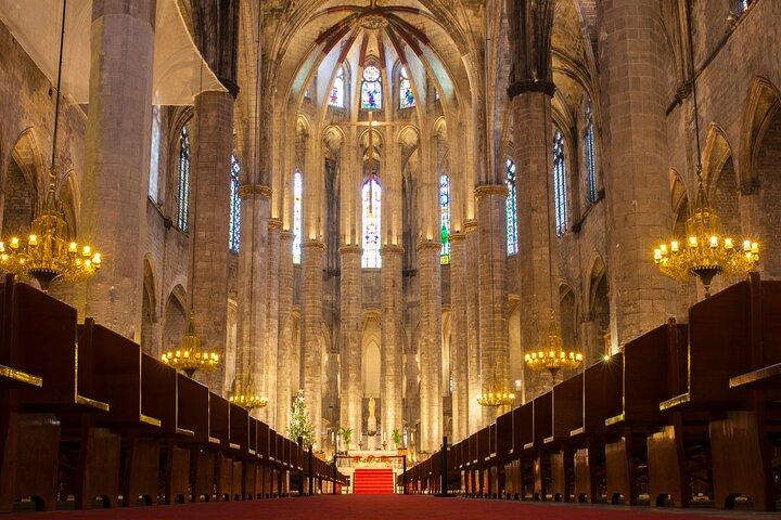 Catedral de Barcelona sin colas con guía privado