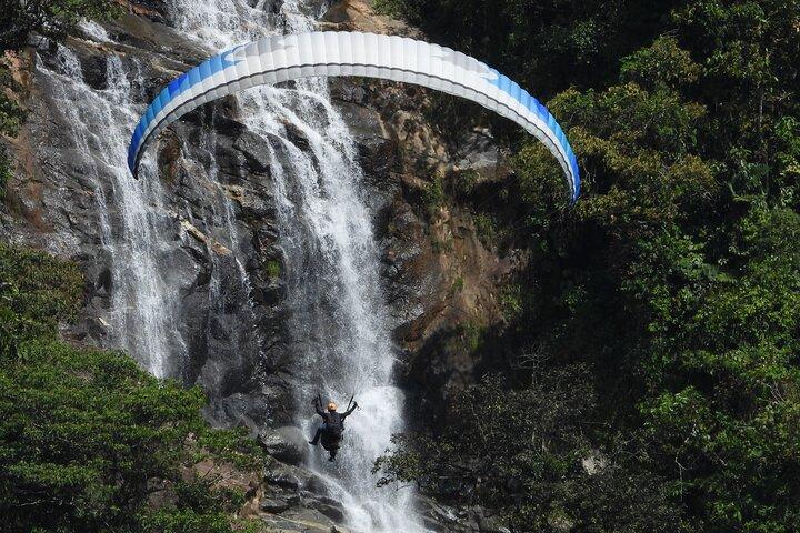 Guatape private Tour (optional Kaffee Speedboot Paragliding...)