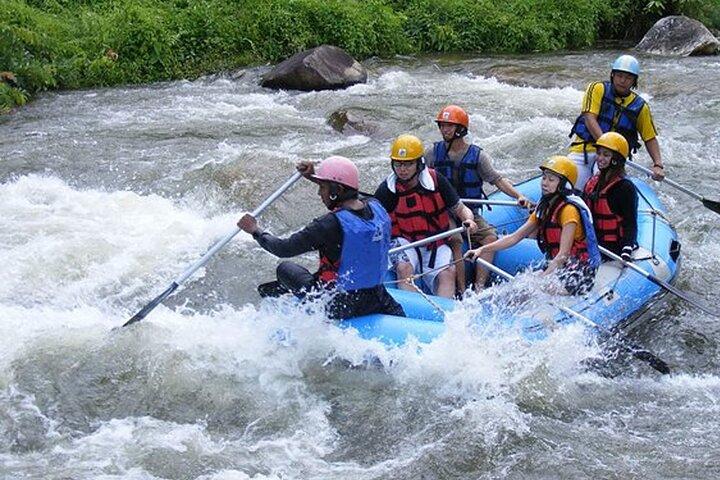 Rafting en aguas bravas con ATV Adventure Tour en Phang Nga