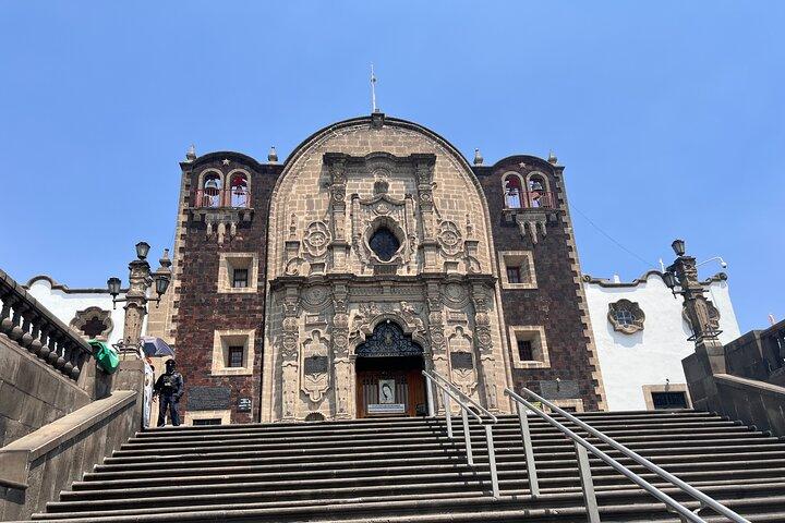 Visita completa del pueblo de la Virgen de Guadalupe en tour privado