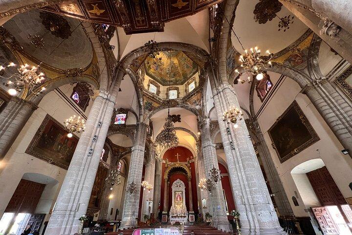 Full Visit of the Virgin of Guadalupe's village in private tour