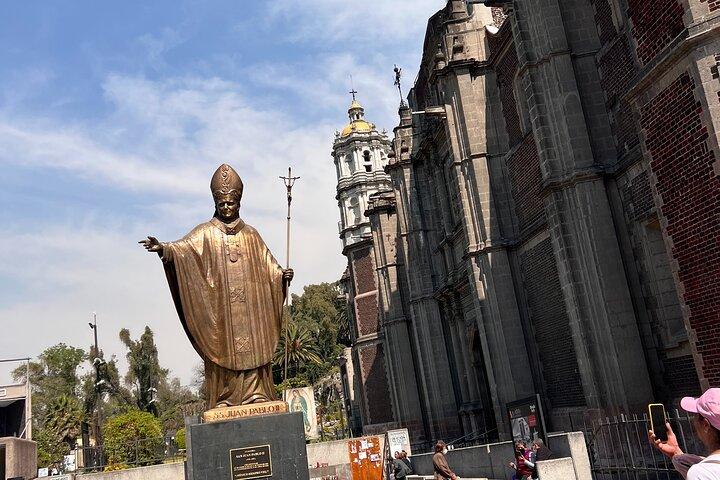 Visita completa del pueblo de la Virgen de Guadalupe en tour privado