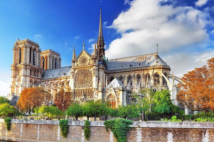 Il miglior tour privato di Parigi con auto, Guida turistica e pick up