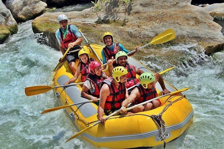Fethiye River Rafting med morgenmad, frokost, transfer og guide