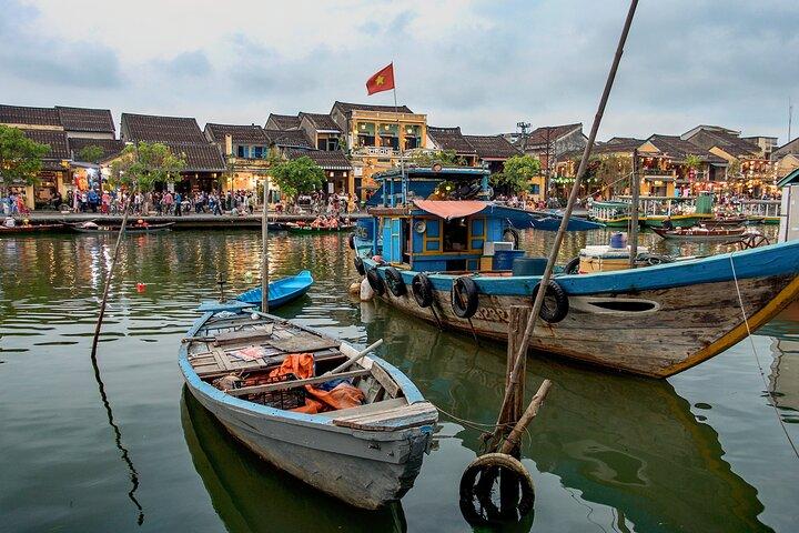 8-Days Glimpse of Vietnam - Ho Chi Minh, Hoi An and Halong Bay