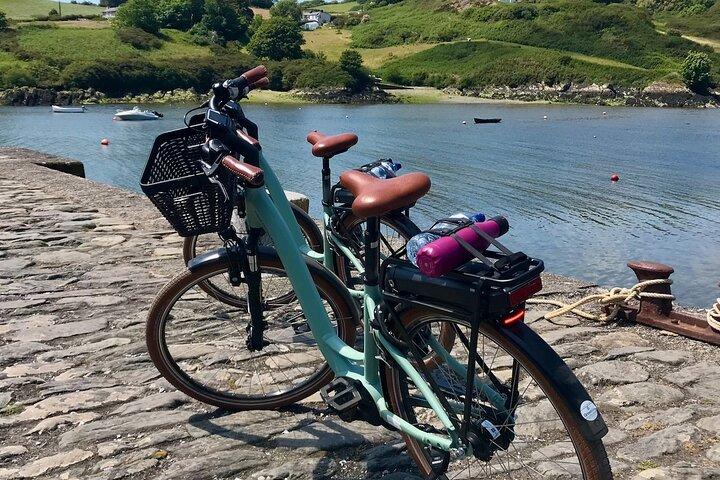 フォーク、フォケイル、民俗学 - eBike によるストーリーテリング ツアー