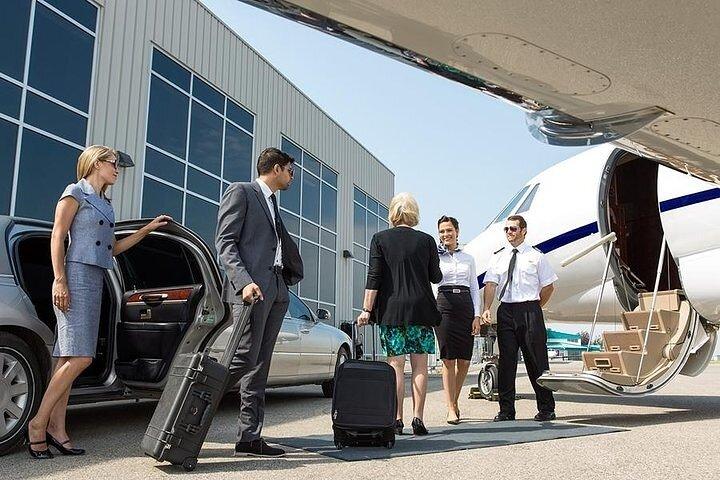 Aankomst of vertrek op de luchthaven van Hue met privé-autovervoer