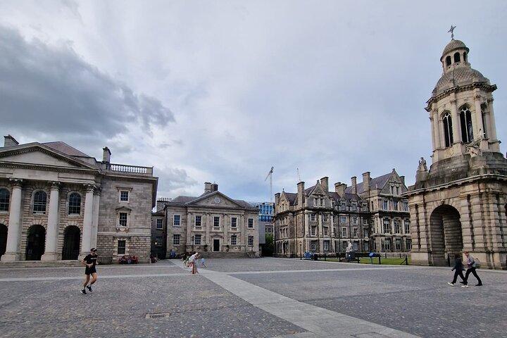 Tour privado guiado a pie por Dublin Express