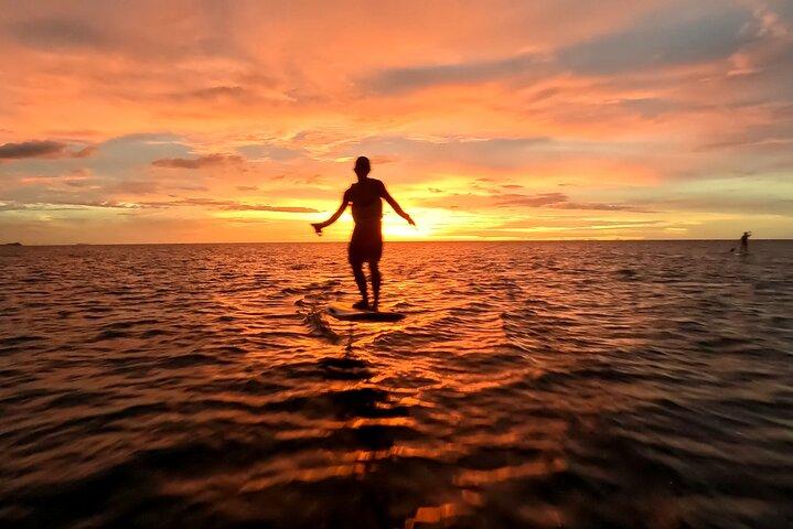 Sunset E-Foil Experience i Tanjung Aru Beach
