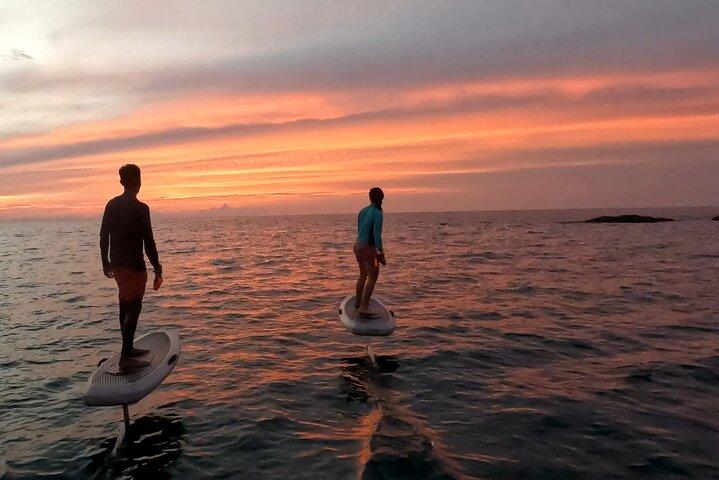 Sunset E-Foil Experience i Tanjung Aru Beach