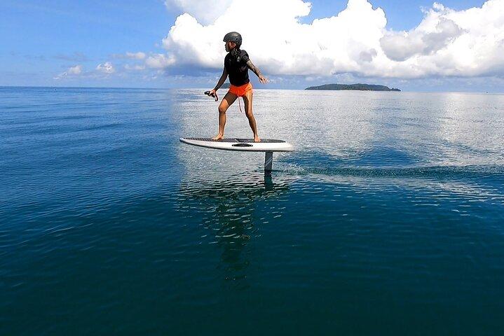 Sunset E-Foil Experience i Tanjung Aru Beach