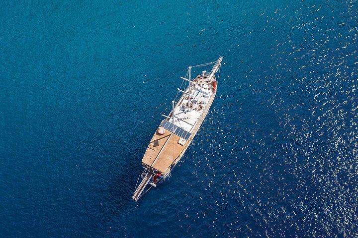 セイル ターキー : リキア海岸クルーズ ツアー