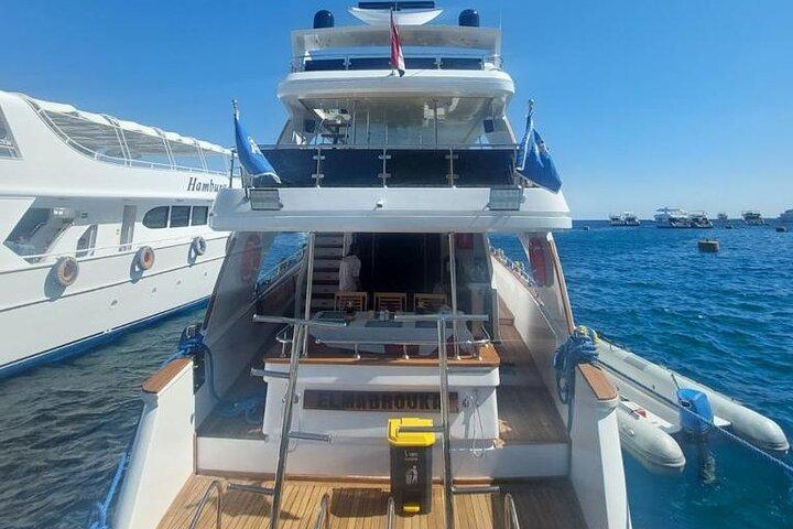 Noleggio barche private a Sharm El Sheikh