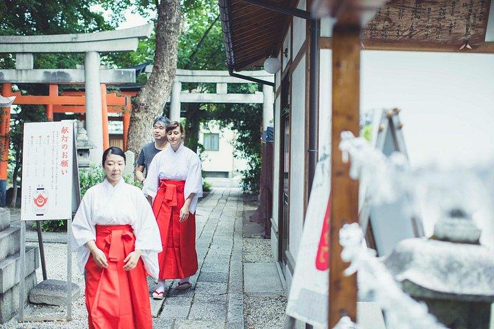 武信稲荷神社でみこ小グループ体験
