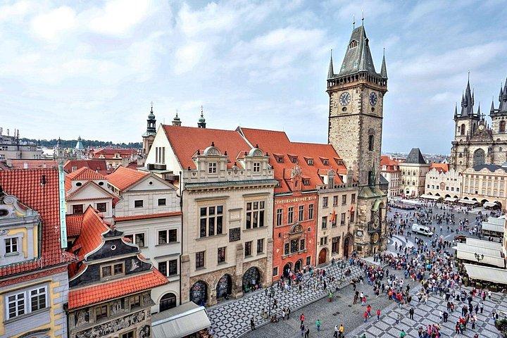2-Day Prague Tour with private Transfers