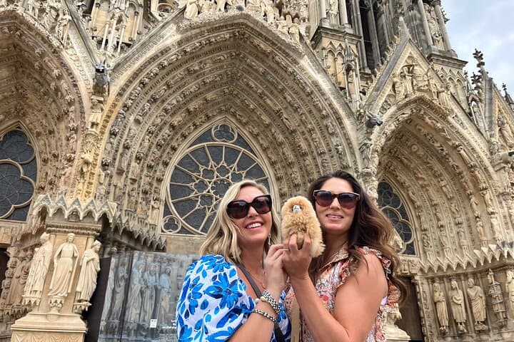 Champagne Private Guided Full-Day Trip Moët & Veuve Clicquot