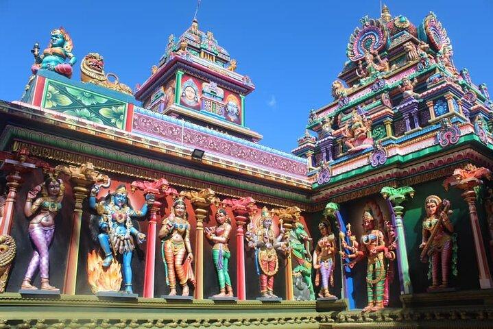 Führung durch den Karly-Hindu-Tempel in Saint Pierre
