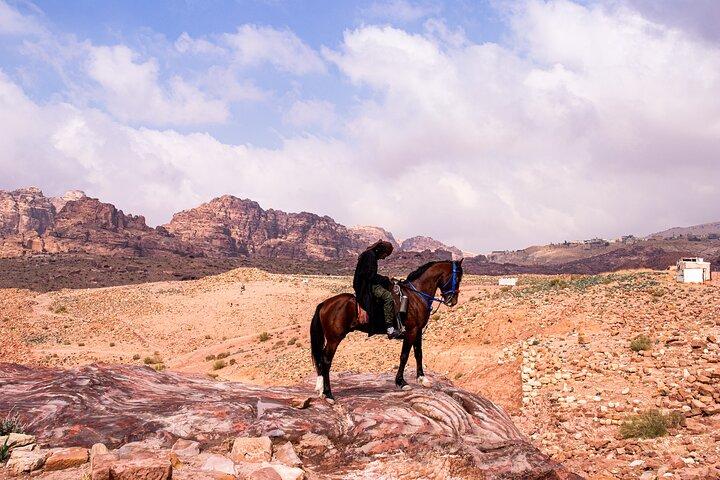 Literary tourism experience in Petra