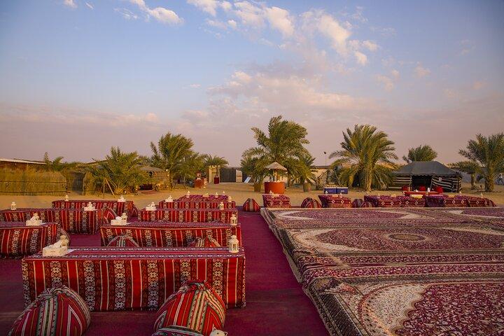 Premium Dubai Red Dunes mit Quad, Kamelritt und VIP-Dinner