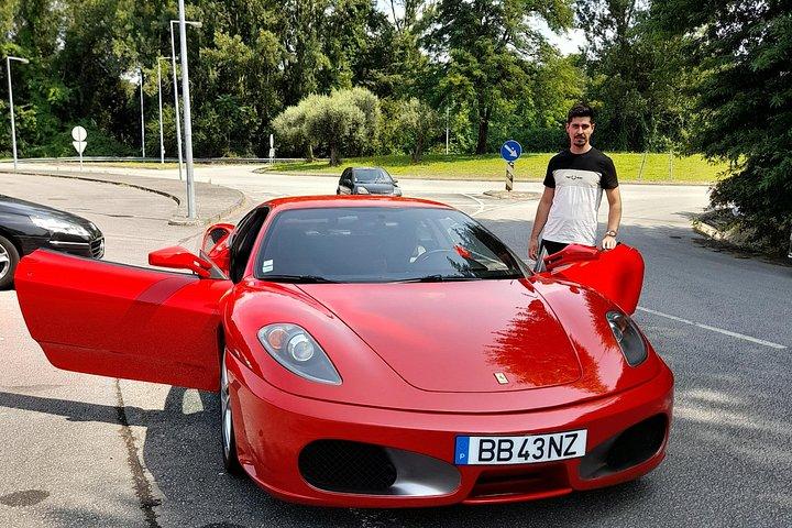 Ferrari driving experience on motorway in Braga